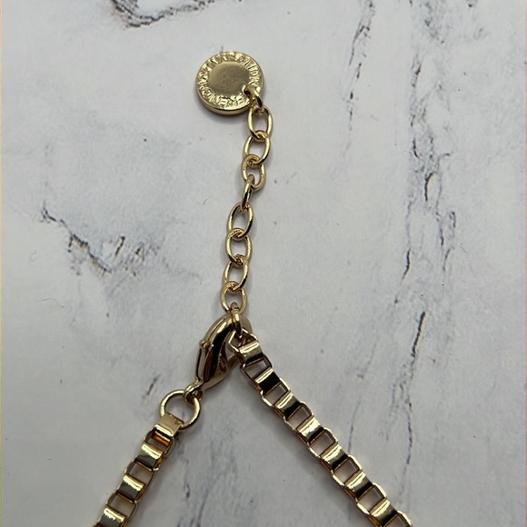 New French Connection Three Pendant Statement Necklace. - Picture 8 of 9